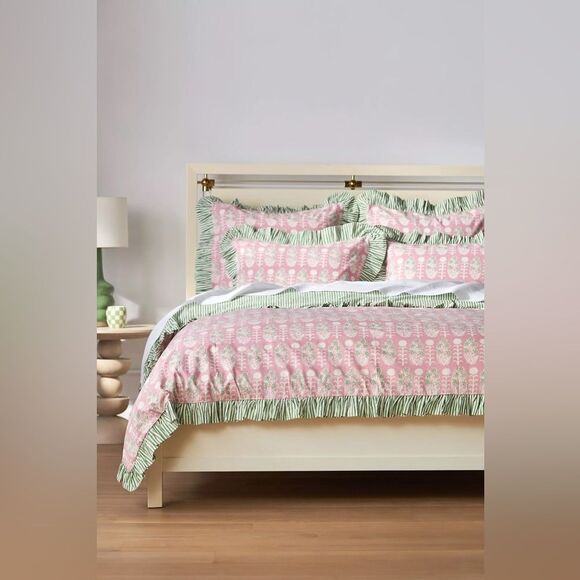 Anthropologie ELLEN MERCHANT COTTON COTTAGE RUFFLE DUVET Style 4540H735AA PINK